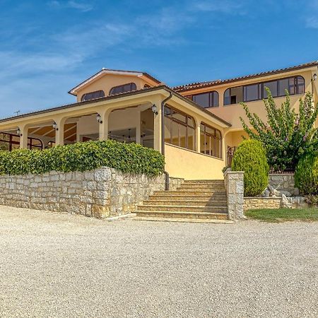 Cottage Nilda I Musalez 外观 照片